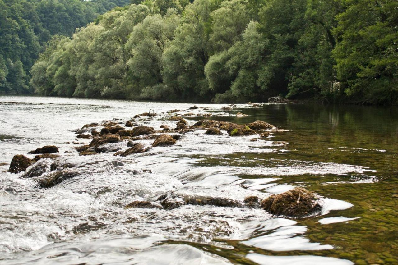 Готель Robinson Camp Kupa - Juratovicki Brig Netretic Екстер'єр фото