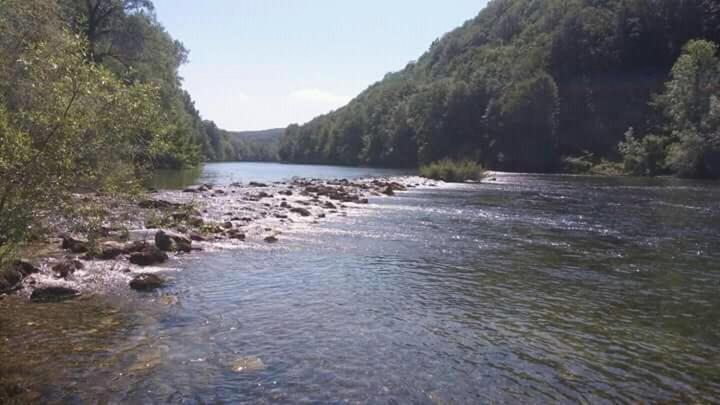 Готель Robinson Camp Kupa - Juratovicki Brig Netretic Екстер'єр фото