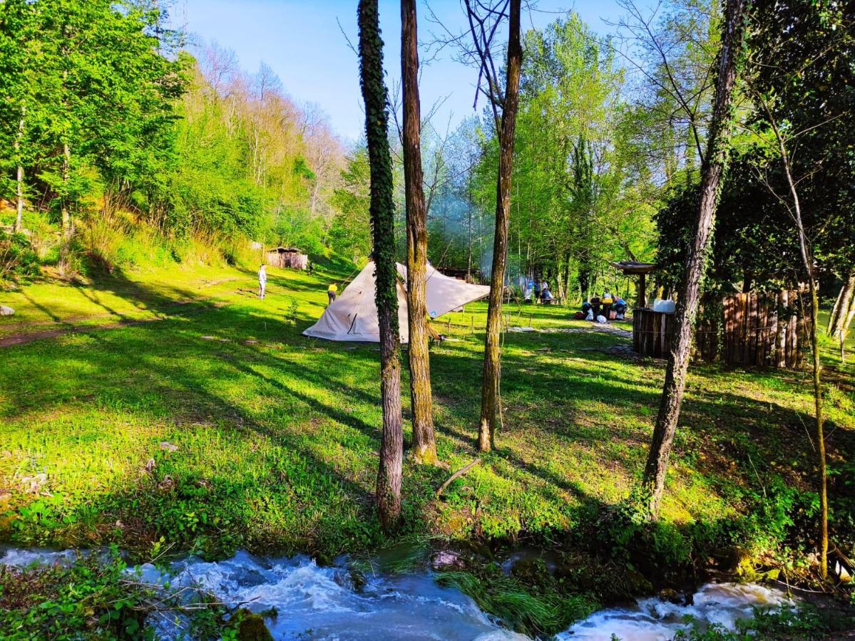 Готель Robinson Camp Kupa - Juratovicki Brig Netretic Екстер'єр фото